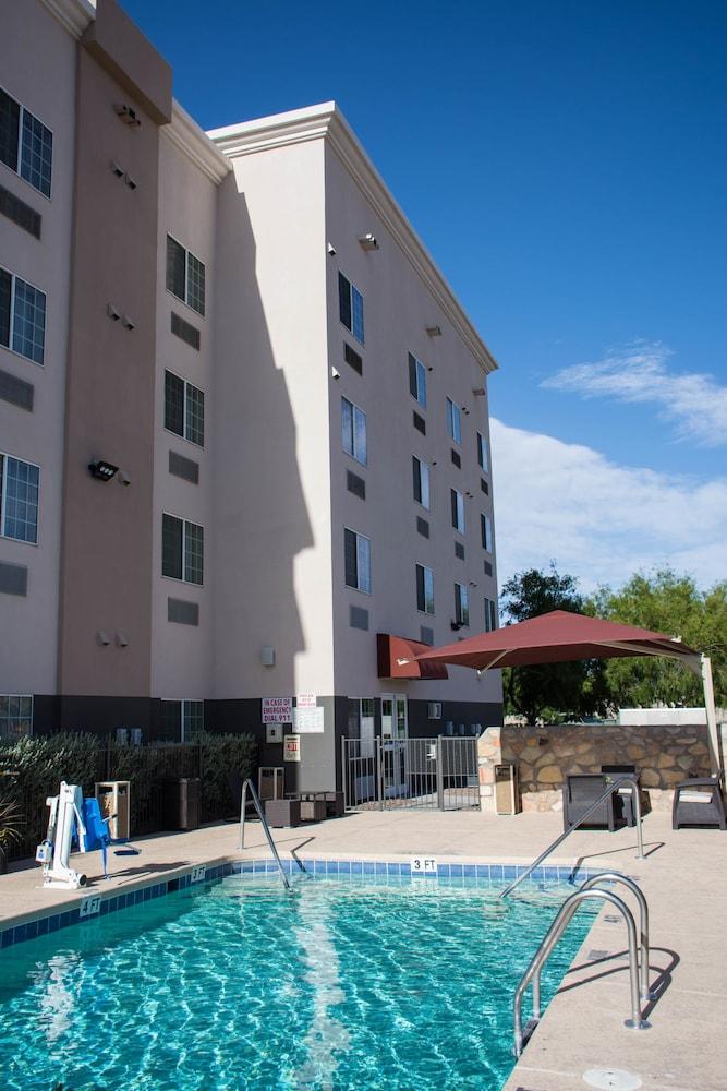 Comfort Suites El Paso Airport Екстер'єр фото