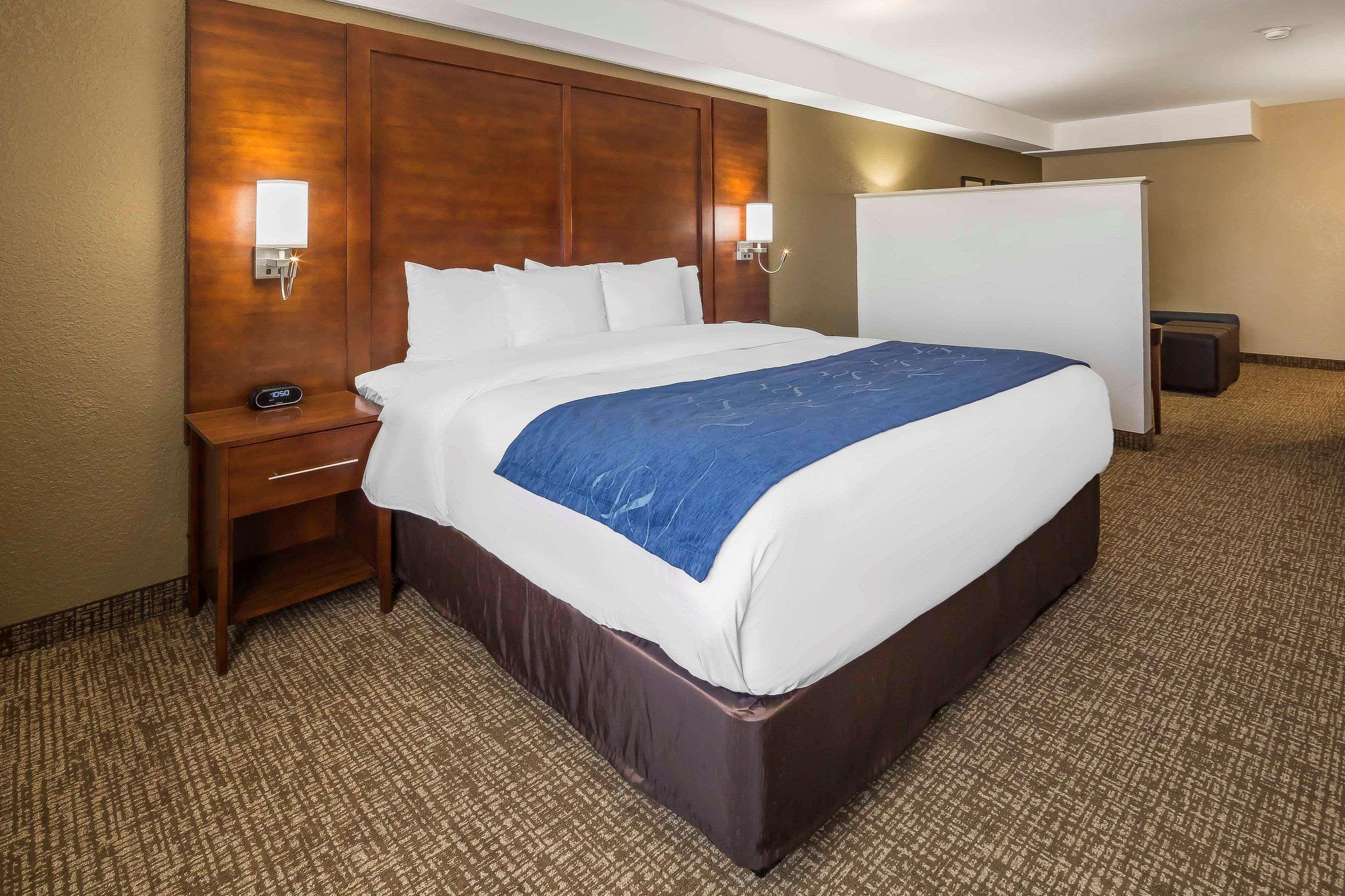 Comfort Suites El Paso Airport Екстер'єр фото